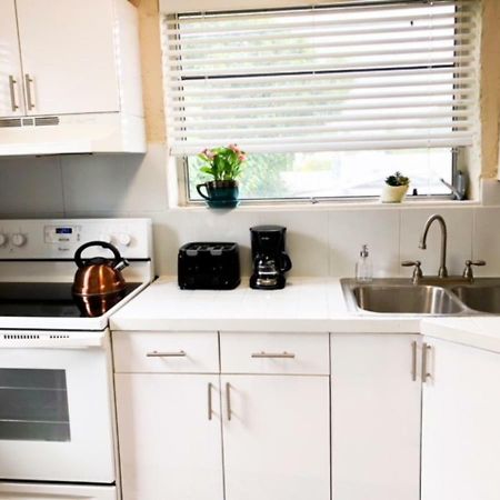 Modern 2/1 Apt Near Midtown And Beaches Miami Exterior photo