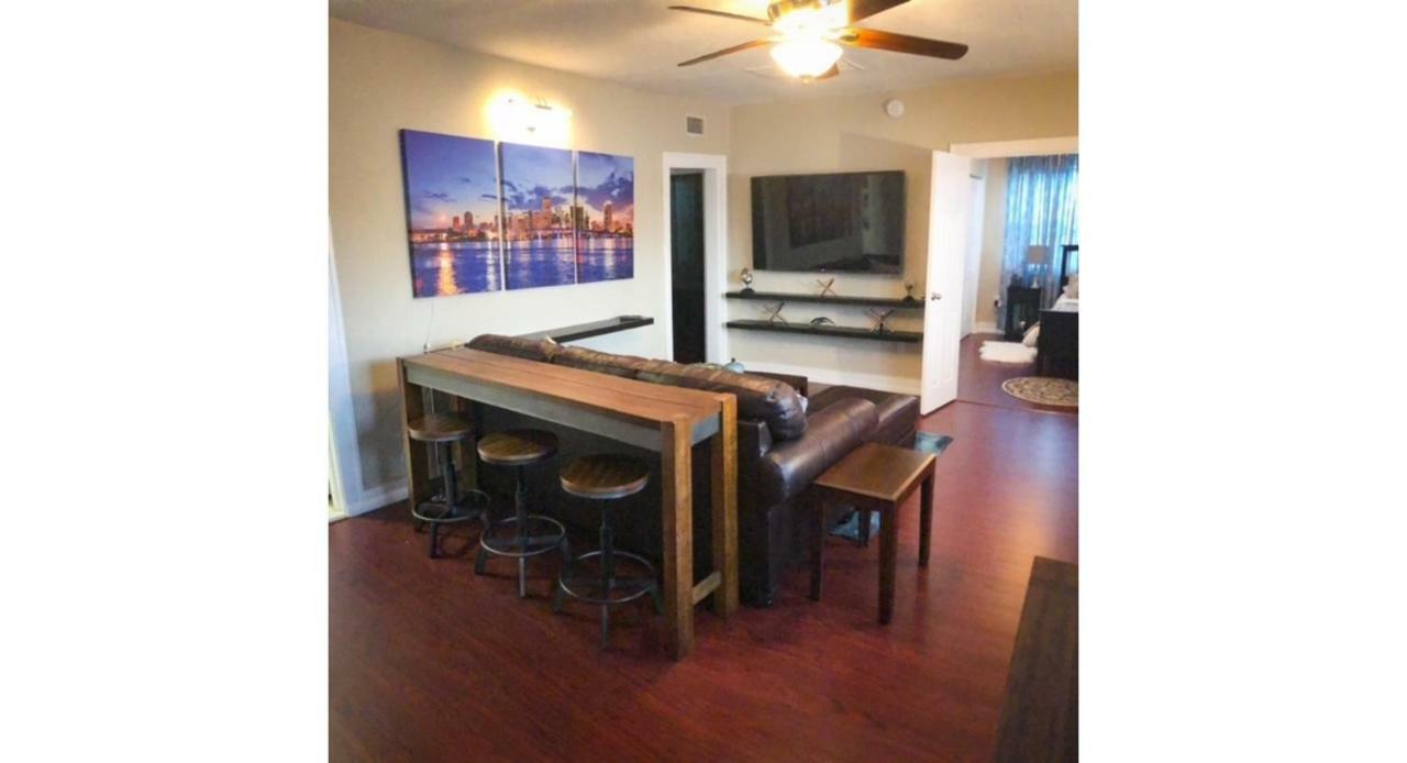 Modern 2/1 Apt Near Midtown And Beaches Miami Exterior photo